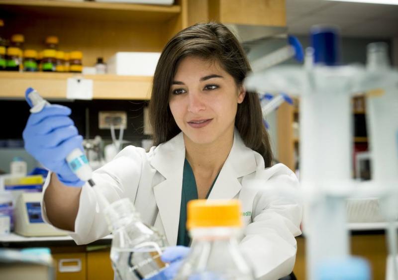 Woman working in a lab